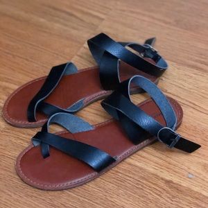 Black American Eagle sandals